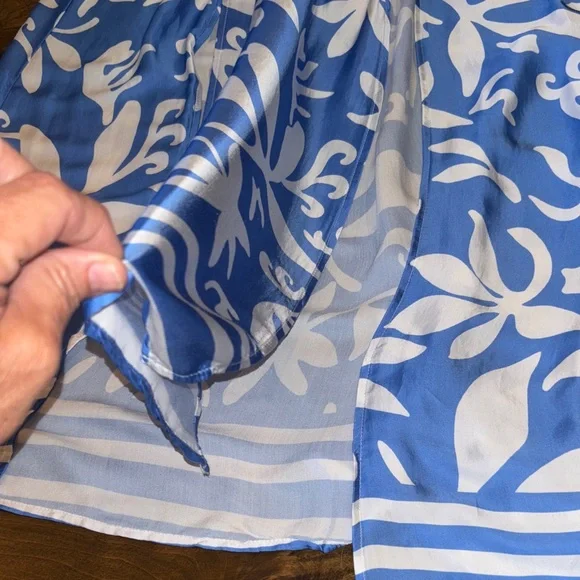 NWT Surf Gypsy Blue and White Floral Dress size large $73 - Picture 9 of 13